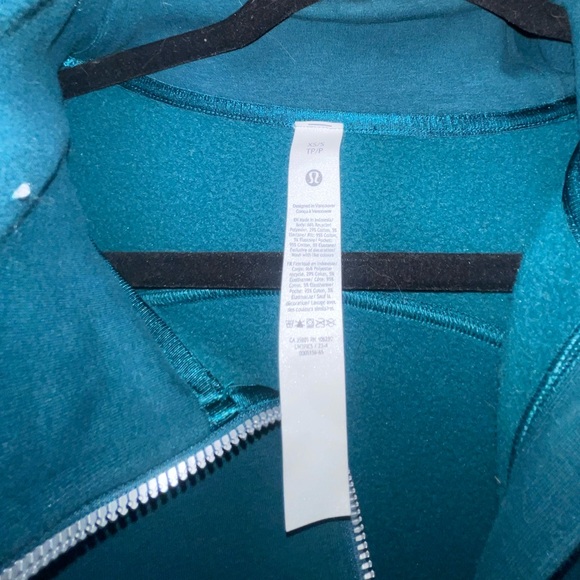 Lululemon oversized quarter zip - Picture 3 of 4